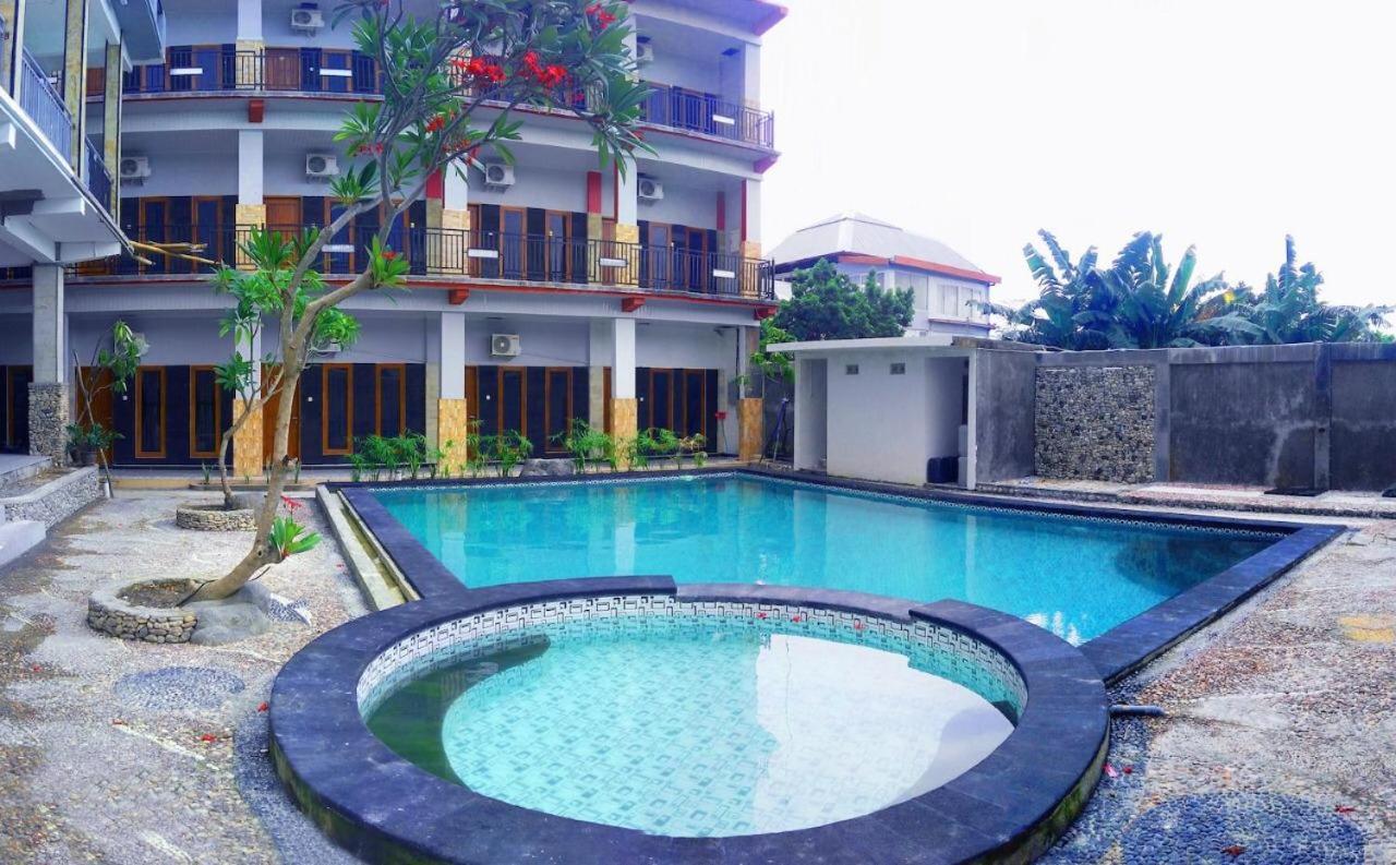 Jaya Phita Hotel Kupang  Exterior photo